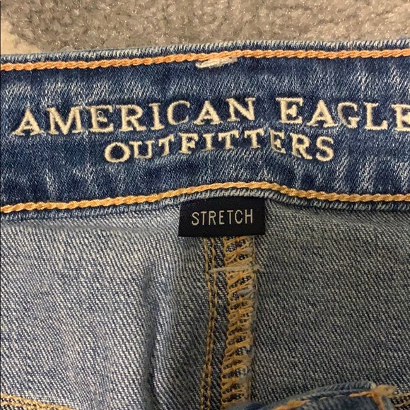 American Eagle Hi-Rise Shortie Jean Shorts - Picture 3 of 5